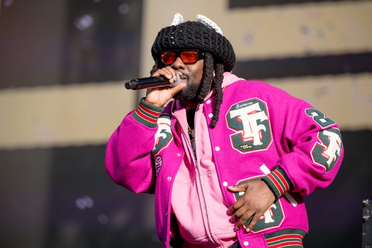 Wale Enlists Leon Thomas, Ty Dolla $ign And More For Introspective Album ‘everything is a lot.’ Wale Enlists Leon Thomas, Ty Dolla $ign And More For Introspective Album ‘everything is a lot.’