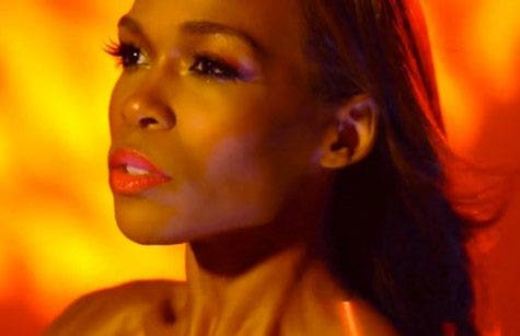 Video: Michelle Williams - 'Fire'