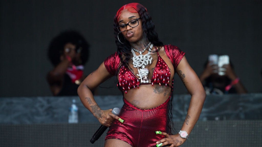 【フォロー割適用】SEXY DYNAMITEセクダイ パンク ロカビリー テー Sexyy Red Faces Criticism Over Rolling Loud Miami 2023 Entrance