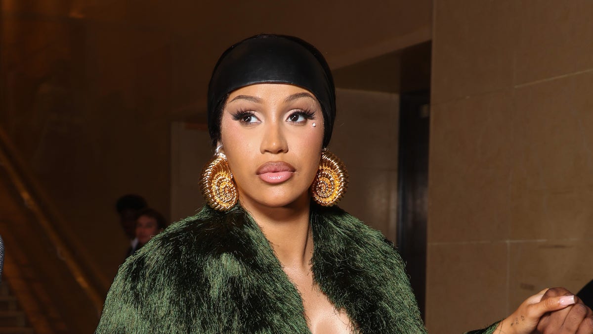 Cardi B Slams Prank Caller Who Sent CPS To Her Home