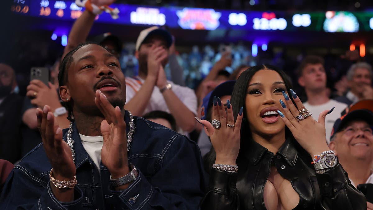 Cardi B & Stefon Diggs’ Wellness Event: Yoga, Photos & Highlights Cardi B & Stefon Diggs’ Wellness Event: Yoga, Photos & Highlights