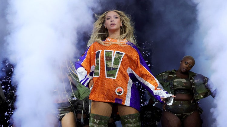 Beyoncé Becomes A Billionaire After Historic ‘COWBOY CARTER’ Era