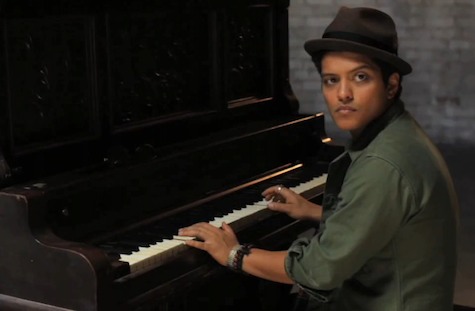 Video: Bruno Mars - 'The Other Side'