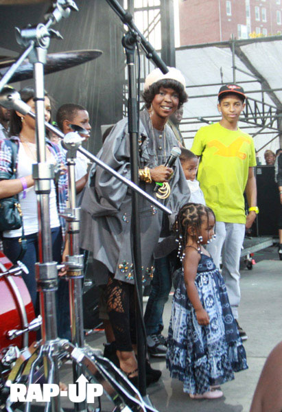 Lauryn Hill and kids