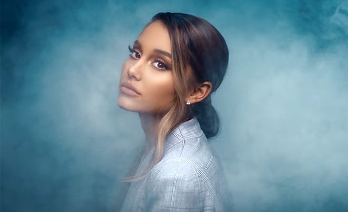 Video: Ariana Grande - 'breathin'