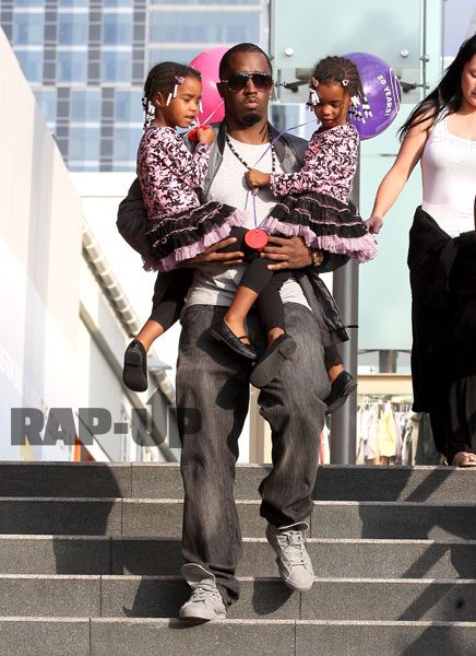 Diddy and daughters
