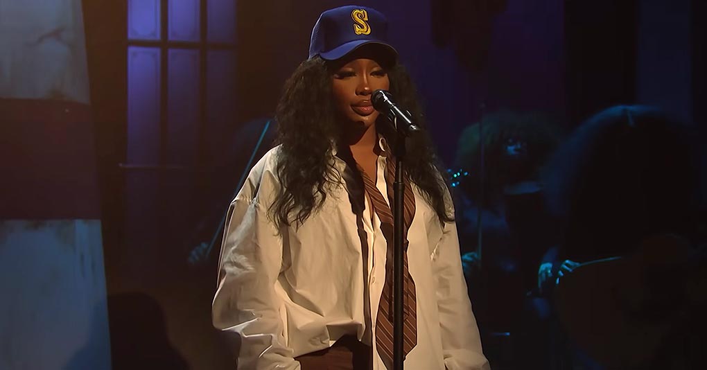 SZA Performs 'Shirt' and 'Blind ' Announces Album Release Date on 'SNL' #SZA