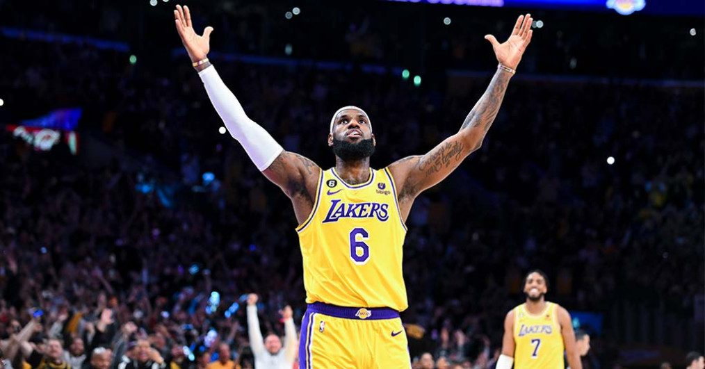 LeBron James celebrates after a shot to become the all-time NBA scoring leader
