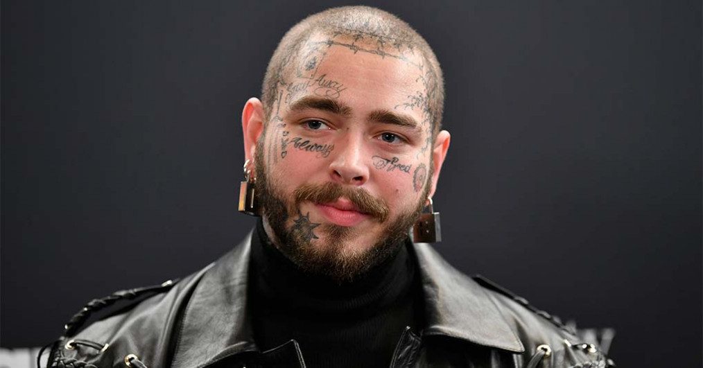 Post Malone poses backstage at the 2020 Billboard Music Awards