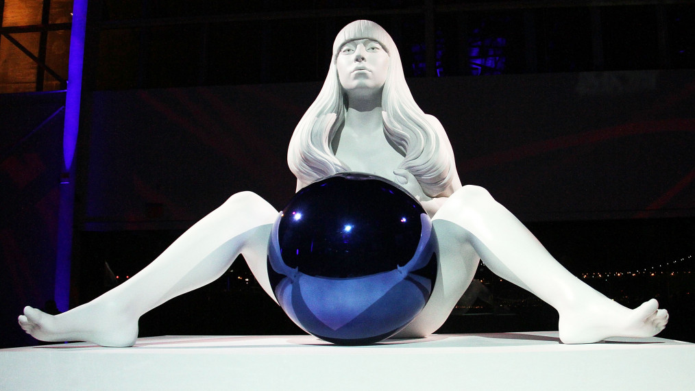 Lady Gaga Artpop Sculpture